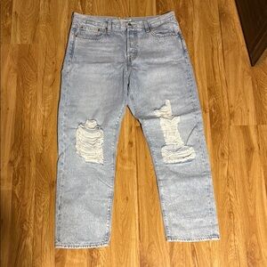 Women’s Levi Wedgie Straight Distressed Jeans